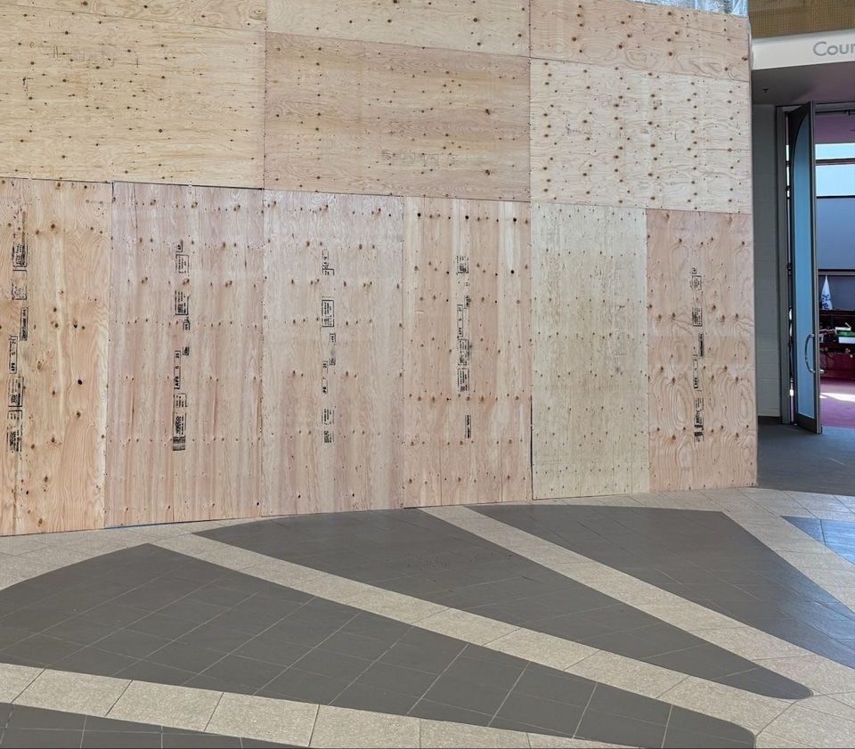 Floor and hoarding in a large lobby